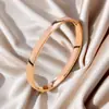 Pulsera de Acero de Titanio de Moda para Mujer, Popular en Europa y América, Pulsera de Pareja de Circonita de Microincrustación de Gama Alta, Joyería de Venta Caliente Transfronteriza