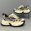 Zapatos de hombre 2026 verano nuevos de moda versátiles de alta gama para estudiante suela gruesa que aumenta la altura zapatillas deportivas tipo papá
