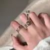 Anel de Pedra Olho de Tigre Esculpido Vazado Estilo Vintage com Design Único e Personalidade, Anel de Dedo Indicador com Banda Lisa Retrô