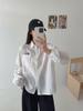 Camisa Branca Manga Longa de Algodão Estilo Japonês Fresco com Bolso de Urso para Bebê Feminino Casual Afinando Top Outono 2025