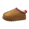 Botas de Neve 24 Femininas Tamanho de Exportação 43 Grande Forradas com Lã Pelo Quente Plataforma Sapatos de Algodão Sem Salto Botas de Algodão