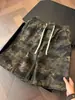 Shorts de mezclilla camuflaje retro americano para hombre, pantalones de trabajo de corte inclinado de verano, shorts casuales de moda callejera