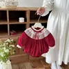 Ropa de bebé para otoño e invierno, mameluco de terciopelo para niña recién nacida de mes completo, enterizo rojo princesa para celebración de 100 días