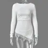Atuendo de chica hot estilo europeo y americano: color liso, diseño simple, con abertura en el dobladillo, ribete de encaje, corte ajustado, camiseta que favorece la figura