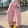 Calça de moletom GTGA com estampa de bordado de estrela retrô americana para mulheres, perna larga solta e casual, comprimento até o chão, cor dopamina