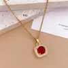 Colar Venda Quente Transfronteiriça Colar Quadrado Simples Acessórios para Mulheres Luxo Leve Design de Nicho Colar de Aço Titânio Não Desbota para Mulheres