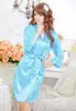 Fabricantes de lencería para sexo nocturno suministran tallas grandes Explosiones de Taobao Vestido de seda helada Bata de baño Camisón Sexy para dormir