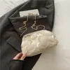 Bolso Cheongsam Texturizado Nuevo Estilo Chino para Mujer, Bolso de Mano Elegante con Patrón Grande Estilo Chino, Bolso Estilo Chino de Alto Valor y Estiloso