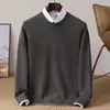 Nuevo suéter de lana business casual para hombre, cuello redondo, color liso, tejido grueso, suéter de lana elegante y rejuvenecedor para hombre