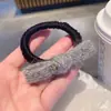 Clip de Pato de Lana Tejida Anudada de Gama Alta Gris Pasador de Diamantes Grises Pasador de Pelo Diseño de Nicho Clip para Flequillo Lateral