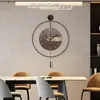 2023 nuevo reloj de decoración de lujo ligero para sala de estar, reloj simple moderno de lujo ligero para restaurante, reloj de pared creativo de moda