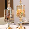 Pote de armazenamento de vidro de cristal de luxo leve com tampa estilo europeu americano para mesa de centro de sala de estar, pote de doces com renda, decoração de armazenamento, ornamentos