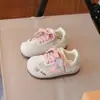 Zapatos Casuales para Bebé y Niño Pequeño Ligeros 2026 Nuevo Estilo Zapatos Blancos para Niña Tenis de Malla Transpirables de Verano con Dibujos