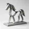 Adorno de Caballo Rústico Vintage Transfronterizo Escultura de Caballo Hueca Simple Artesanía Decorativa para Mesa de Entrada del Hogar