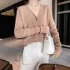 Jaqueta curta justa, cardigã de tricô listrado para mulheres, versátil e emagrecedor, novo design outono/inverno, top de nicho para outono e inverno
