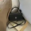 Bolsa Feminina de Luxo para o Dia a Dia, Mini Bolsa Transversal com Corrente, Novo Modelo 2025, Bolsa de Mão Versátil, Bolsa de Ombro Único para Usar sob o Braço, Transfronteiriça
