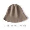 Chapéu de tricô de cashmere estilo coreano chapéu de pescador versátil para mulheres faz o rosto parecer menor chapéu balde outono e inverno chapéu balde quente da moda