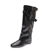 Fivela de cinto estilo retrô, ousada, botas de montaria de bico quadrado, botas longas, coleção outono/inverno 2026, efeito emagrecedor, botas de salto alto da moda para mulheres