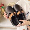 Chinelos Baotou para Mulheres, Uso Externo de Verão e Primavera, Modernos e Versáteis, Antiderrapantes, Slip-Ons Preguiçosos, Sandálias Macias para Casa de Casais
