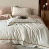 Clase A Estilo Minimalista Moderno Lujo Ligero Todo Algodón Sensación de Aire Algodón Puro Funda Nórdica Sábana Ropa de Cama Juego de Cuatro Piezas Jacquard de Alta Gama Ropa de Cama