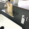 Torneira de Cascata Serrano de Parede Preta Embutida Mesa com Armazenamento para Lavatório de Hotel Quente e Frio
