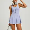 Vestido de Tênis Estilo Europeu e Americano com Shorts Embutidos, Anti-Exposição, Adequado para Corrida ao Ar Livre, Fitness, Tênis e Golfe