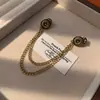 Broche de Cadena Vintage Minimalista Nuevo para Mujer, Broche de Girasol de Bronce, Accesorio Unisex para Traje y Abrigo al por Mayor