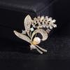 Nova moda broche simples feminino strass lenço fivela anti-exposição fivela cristal corsage pin fábrica em estoque atacado