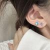 6mm Hua Zi Clavo de Oreja Cruzado Combinación Titanio Azul Brillante Acero Ear Nail Doble Agujero de Oreja Clavo de Oreja Femenino
