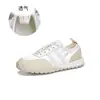 Tenis de mujer de cuero genuino, nuevo modelo otoño 2026, versátiles, modernos, transpirables, zapatos blancos, zapatos casuales para mujer que aumentan la altura
