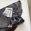 Los Bolsos de Mujer Son Populares Este Año, Bolsos de Mujer, Nuevo Diseño de Nicho Bolso Bandolera Cruzado con Cadena, Bolso Cubo Simple y Versátil