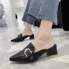 2026 Novas Mules Retrô de Bico Fino com Salto Médio Estilo Coreano com Rebites da Moda, Sandálias Casuais Femininas para Uso Externo