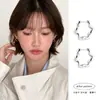 Brincos de Argola Mobius com Pino de Prata 925 Círculo Brilho Leve Design de Nicho Sentido de Design Tarraxas de Orelha de Alta Qualidade Brincos Minimalistas Versáteis