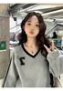 [Em Estoque da Nossa Própria Fábrica] Moletom Casual Estilo Coreano Outono e Inverno Estilo Malha para Mulheres com Acabamento em Renda e Cores Contrastantes, Blusa de Manga Longa
