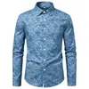 Nova camisa de manga comprida da Amazon para homens, com estampa de design retrô em jeans, corte solto e disponível em tamanhos grandes.