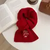 Novo Estilo de Lenço para Mulheres, Estilo Maillard Outono e Inverno Estilo Coreano Lenço de Moda Bordado, Lenço Quente para Estudantes Fabricante Atacado