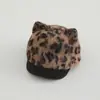 Gorra de Béisbol de Ala Corta con Estampado de Leopardo Transfronteriza Otoño e Invierno 2025 Nueva Moda Europea y Americana Tendencia Gorra de Béisbol para Niños Venta al Por Mayor