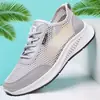 Sapatos Masculinos de Verão, Sapatos Finos de Malha Respirável, Tênis de Corrida para Estudantes com Solado Macio, Sapatos Esportivos Masculinos Vazados Casuais e Confortáveis