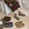 Nuevos Mocasines de Lana de Cordero para Mujer Otoño/Invierno 2026, Calzado para Exteriores, Estampado de Leopardo Retro, Forro de Felpa, Cálidos, sin Cordones, Suela Plana, Zapatos de Algodón