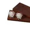 Pendientes de Cubo de Azúcar de Fuegos Artificiales Colección Primavera 2026 para Mujer, Lujo Ligero, Elegantes, Sencillos, Modernos, Versátiles, Accesorios para Orejas de Diseño Nicho