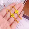 Tienda de Oro Mismo Estilo Arena Dorada Joyería CNC Escama de Dragón Calabaza Trébol de Cuatro Hojas Pendientes para Mujer, Estilo Lujo Ligero Pendientes de Moneda de Cobre de Gama Alta