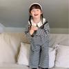 Otoño e invierno 2023 Nueva ropa infantil de Corea del Sur traje de rayas para niños suéter de solapa para niñas conjunto de dos piezas traje de jardín de infantes