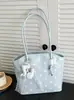 Bolso cubeta de lunares con lazo, estilo dulce y femenino para mujer, nuevo de moda versátil para el verano 2026, bandolera