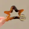 Peinado semirecogido único y hermoso 2026, pinza de cangrejo de tamaño mediano extremadamente atractiva para la parte posterior de la cabeza, accesorio de pinza para el cabello simple