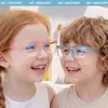 Gafas de teléfono móvil anti-luz azul para niños con montura TR transparente, gafas planas con protección contra luz azul para niños YKF8500