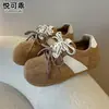 Couro Genuíno Feio Fofo Cabeça Grande Sapatos de Treinamento Alemães Femininos 2026 Outono Novo Super Quente Sapatos Forrest Gump Sola Grossa Casual Esportes Sapatos Brancos