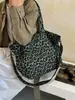 Bolso de hombro con estampado de leopardo otoño/invierno 2026, bolso tote de gran capacidad para el trabajo, bolso cruzado casual de lona para mujer