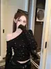 Diseño único de pedrería, camiseta de manga larga de un solo hombro para mujer, moda de principios de otoño, corte ajustado, top versátil, chic y elegante, perfecto para un look moderno