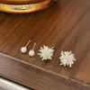 Popular Exquisito Set de Cuatro Piezas de Pendientes de Perlas de Fuegos Artificiales, Diseño Elegante y de Alta Gama, Pendientes de Aguja de Plata Versátiles y de Lujo Ligero para Mujer
