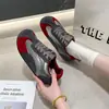 Zapatillas únicas y versátiles para mujer, diseñadas para primavera y otoño, con suelas blandas, cómodos zapatos casuales, estilo retro nuevo de color block con suela plana 2026